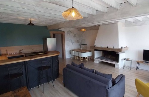 Prunieres Apartment | Superb 6-bed apartment with lake view