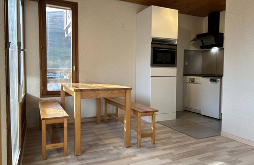 Les Deux Alpes Apartment | Superb Apartment Coeur Station Coté Montagne