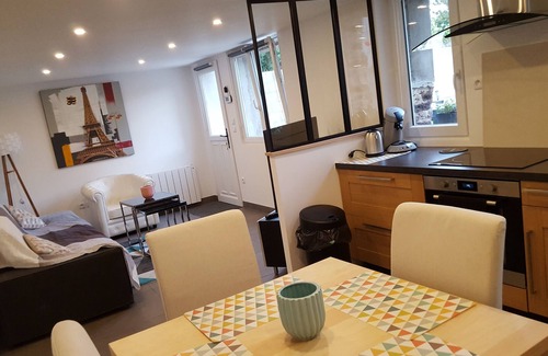 Villejuif Apartment | Superb apartment with garden