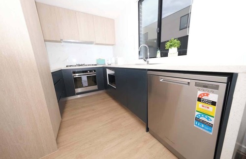Box Hill House | Superb bnew 4 Bedroom House in Box Hill