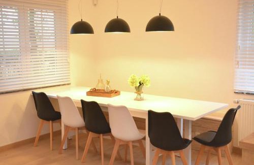 Ciney House | Superb holiday home with garden in Serinchamps