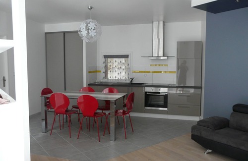 La Marne Apartment | SUPERB 'MODERN' GOOD PLACE