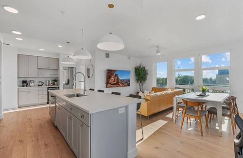 Downtown Salt Lake City Apartment | Superb NEW 2BR amazing amenities