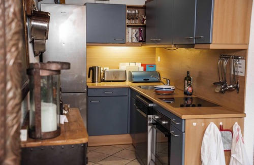 Les Brevieres Ski Chalet | Superb self catered ski Chalet in Tignes-les-Brevieres 50m from lift
