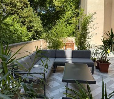 Orszagut Apartment | Superb Studio with 40 sqm Terrace in the Greens of Buda City Centre
