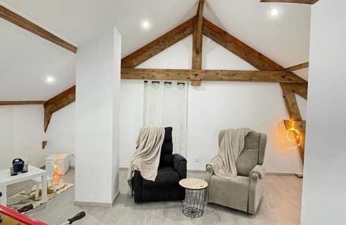 Vaux-les-Saint-Claude Apartment | Superbe appartement avec salle de jeux