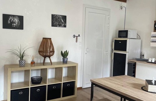 Sedan Apartment | Superbe Appartement Neuf Face au Château - 2 ch/5 Pers - Netflix Canal+ - Wifi