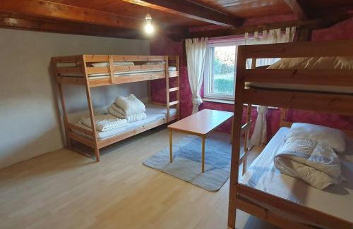Xertigny House | superbe ferme Vosgienne 10 pers