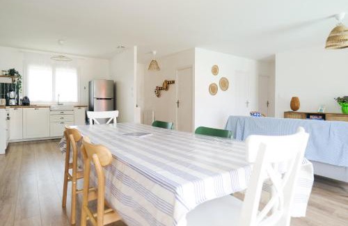 Chateau-d'Olonne House | Superbe maison rénovée avec piscine Les Sables d'Olonne - 8 personnes