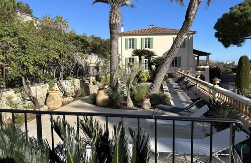 Vallauris House | Superbe Maison vue mer sur les Hauteurs D'antibes Pour des Vacances en Famille