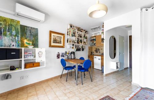 Carqueiranne Apartment | Superbe T2 avec jardin, clim à 600m de la plage