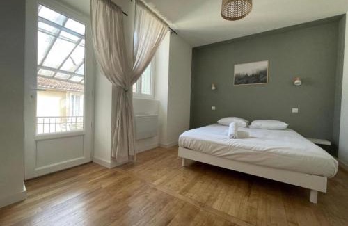 Perigueux Apartment | Superbe T2 Neuf Centre Ville Wifi Terrasse Netflix