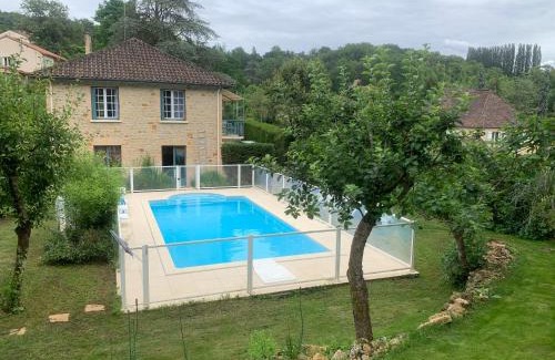 Sarlat-la-Caneda Apartment | Superbe Villa Piscine Le Céladore de Sarlat Climatisé, 7 Min à pied du Centre