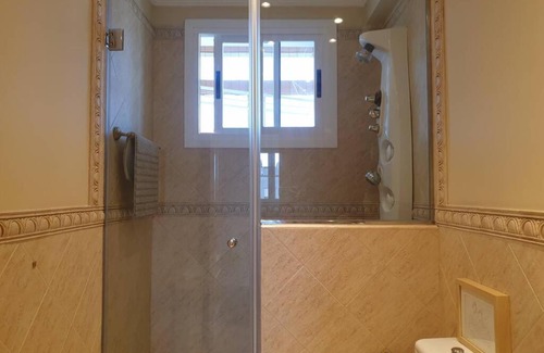 Urduliz Apartment | SUPERBRIGHT APARTMENT close to BEACHES & METRO