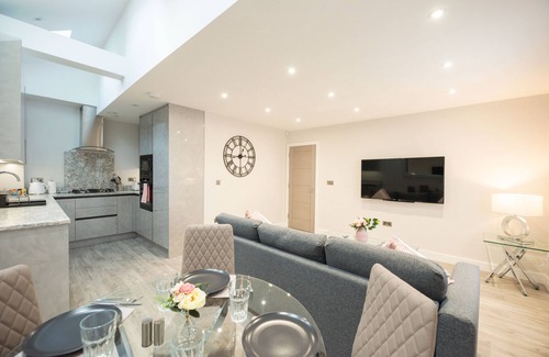 Reading Apartment | Superior 1-Bed, 1-Bath Apartment by KSA
