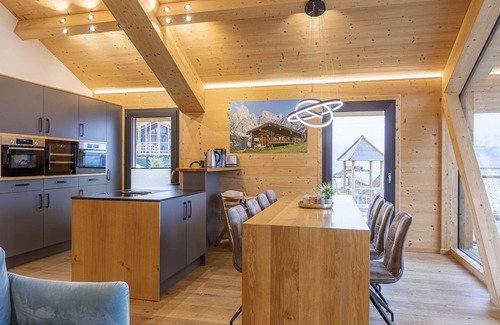 Haus im Ennstal Ski Chalet | Superior Chalet with 3 bedrooms and sauna & whirlpool