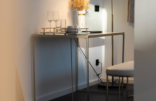 Maxglan House | Superior Double Room with Breakfast - Astoria, Hotel