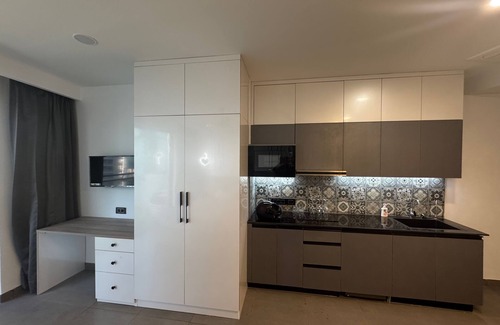 Noida Apartment | SUPERNOVA RETREATS Cozy 1-bedroom apartment with AC, WiFi in nice Noida