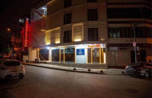 Kucukcekmece Hotel | SuperStay Sefaköy Otel