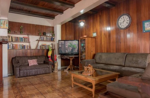 Amon House | Sura Bed and Breakfast