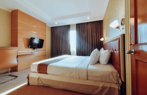 Surabaya Hotel | Surabaya Suites Hotel Powered by Archipelago