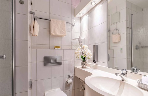 Hilden Hotel | Sure Hotel by Best Western Hilden-Duesseldorf