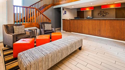 Kansas City Hotel | SureStay by Best Western Kansas City Country Inn North