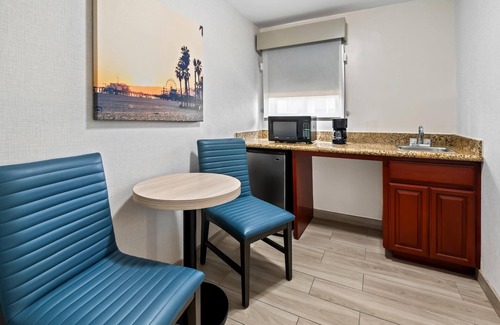 Sunset Park Hotel | SureStay Hotel by Best Western Santa Monica