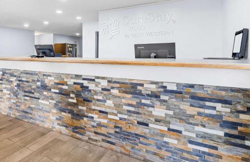 Beaumont Hotel | SureStay Plus by Best Western Beaumont