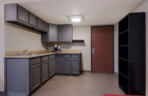 North San Antonio - SAT Hotel | SureStay Plus Hotel by Best Western San Antonio North