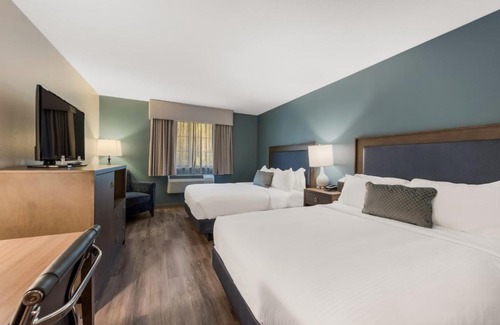 Town of Lloyd Hotel | SureStay Plus Hotel by Best Western Highland Poughkeepsie