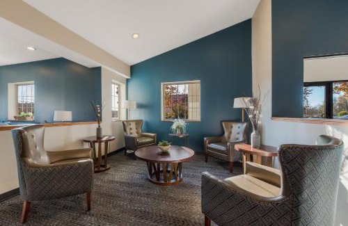 Town of Lloyd Hotel | SureStay Plus Hotel by Best Western Highland Poughkeepsie