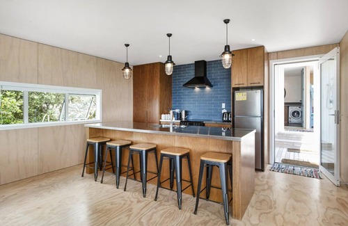 Raglan Cottage | Surf Fortress - Raglan
