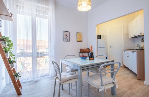 Venezia Nuova Apartment | Surf & Sound B Flat by Pleiades Home