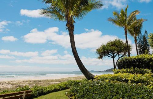 Palm Beach Apartment | Surfers Horizons