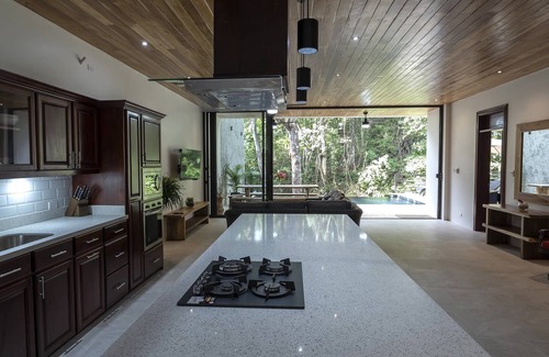 Mal Pais Apartment | Surfside Apartments Playa Mar Azul