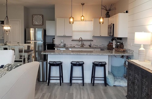 Surfside Beach Condo | Surfside Oasis-Luxury Beachfront Condo with Covered Deck Steps From Walkover