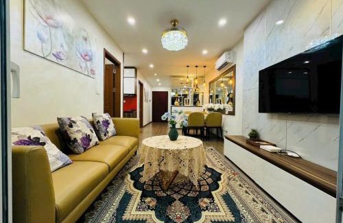 Bai Chay Apartment | Suri Rose 2BR Sea View Apt near Beach, SunWorld