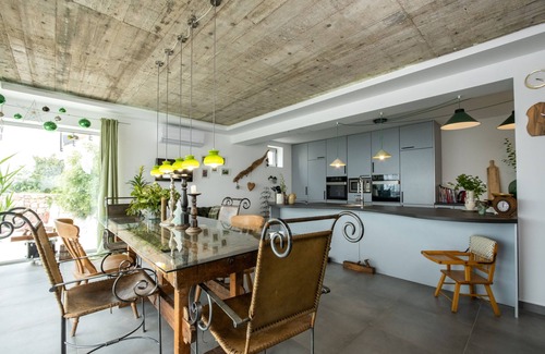 Klinci Villa | Surround yourself by stunning beauty & experience an extraordinary holiday