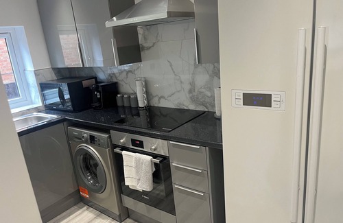 Leicester Apartment | surround yourself with this stylist,modern,clean and very practical space