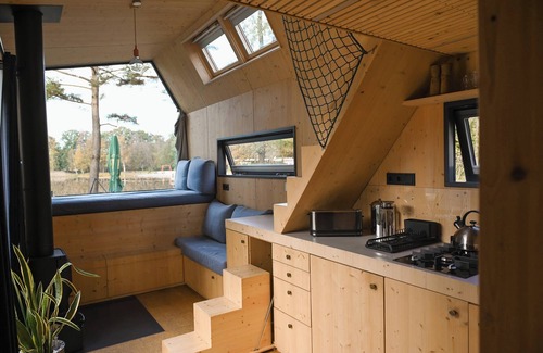 Schortens House | Sustainable Tiny House Pioneer by the natural bathing lake in Friesland