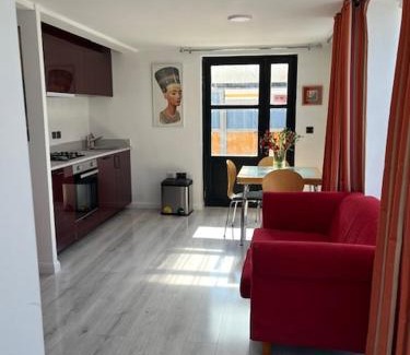 Lady's Island House | Sutton Coach House