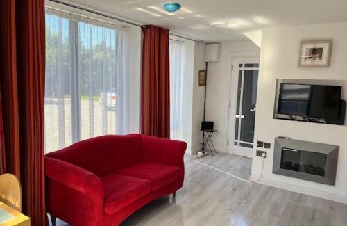 Lady's Island House | Sutton Coach House