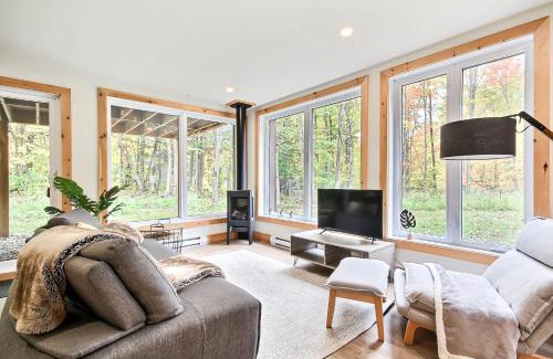 Sutton Ski Chalet | Sutton Wellness cabin #267 Rez-de-chaussée