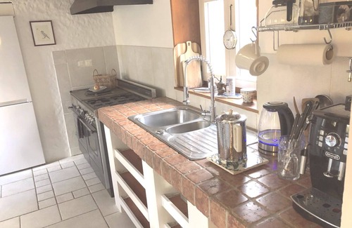 Taintrux Cottage | SUZAN du Bois d'Argent~ stylish cottage in peace and nature