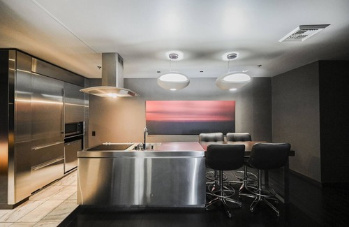 Las Vegas Apartment | SVS: One Bedroom at Palms Place
