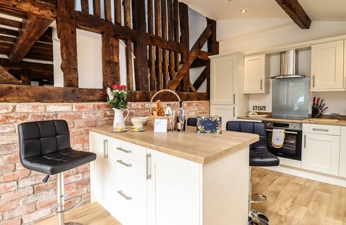 Montgomery Cottage | SWALLOWS REST, pet friendly, luxury holiday cottage in Montgomery