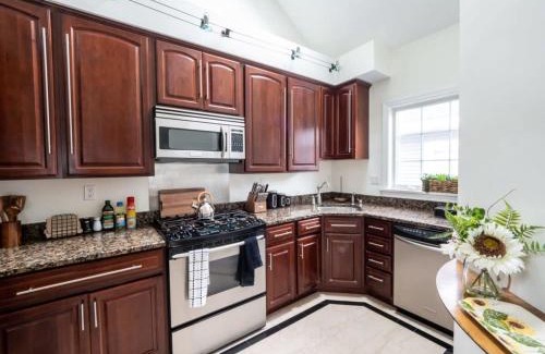 Swampscott Apartment | Swampscott Retreat Four Bedrooms Come Unwind