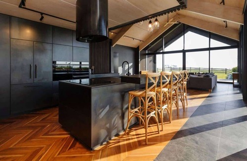 Rewa House | Swan Lake Summary: St