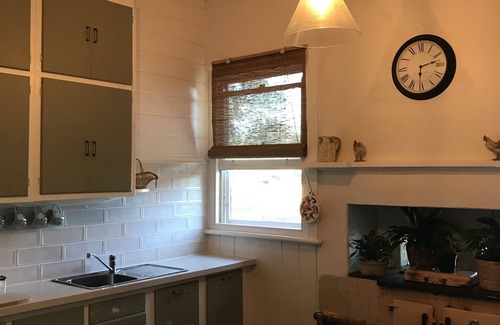 Swanpool Other | Swanpool country stay, close to the Victorian high country.